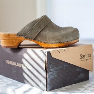 Sanita Suede Olive Brand New Clogs